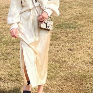 Nasty gal off white beige midi satin skirt with slit size small 4